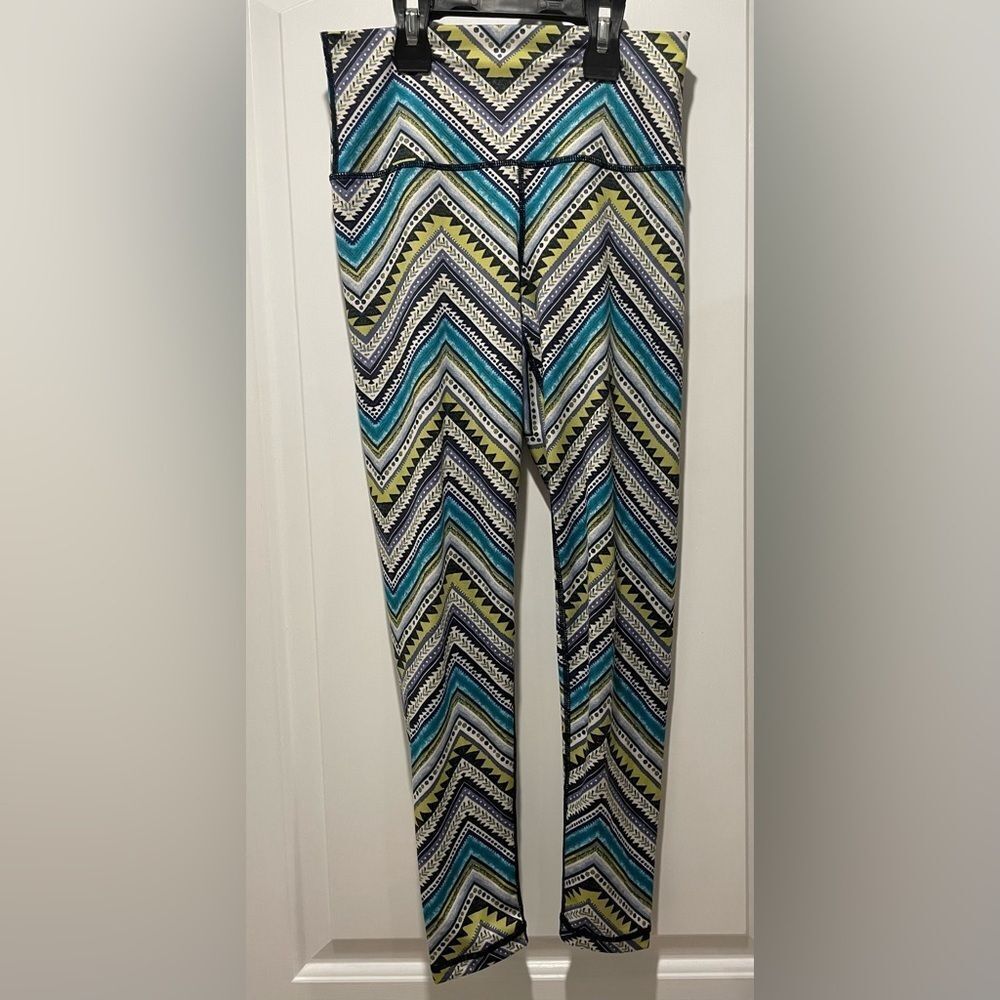 Aerie Chevron Patterned Leggings size S
